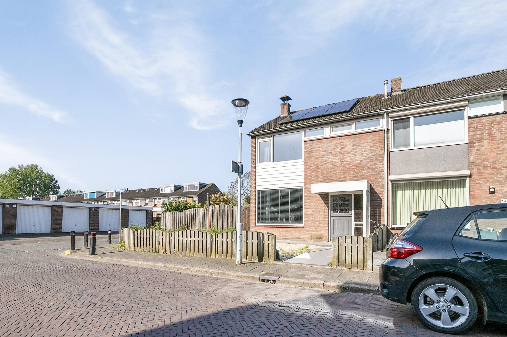 Maaseikstraat 1 